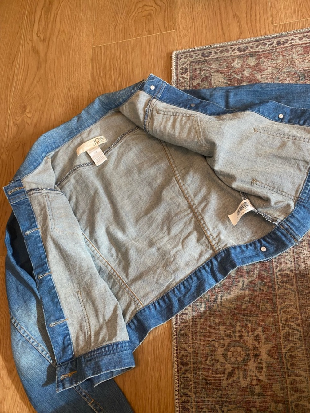 Joe Fresh Size L Light Wash Distressed Denim Jacket Super Cute - Picture 8 of 10